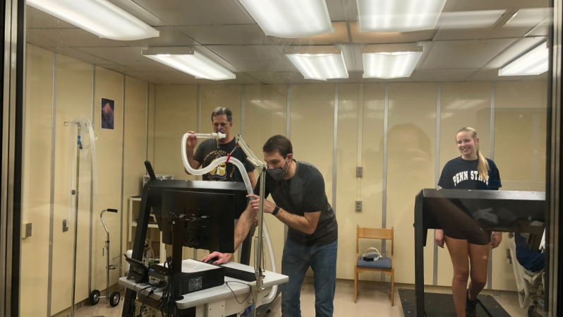 Researchers in the Heat Lab have participants exercising in a temperature controlled room.