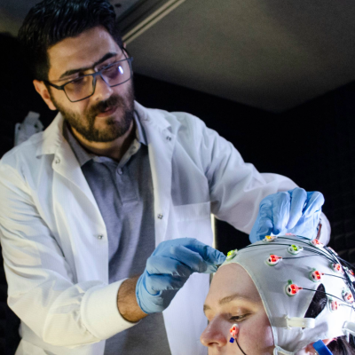 Graduate student prepares an fMRI study